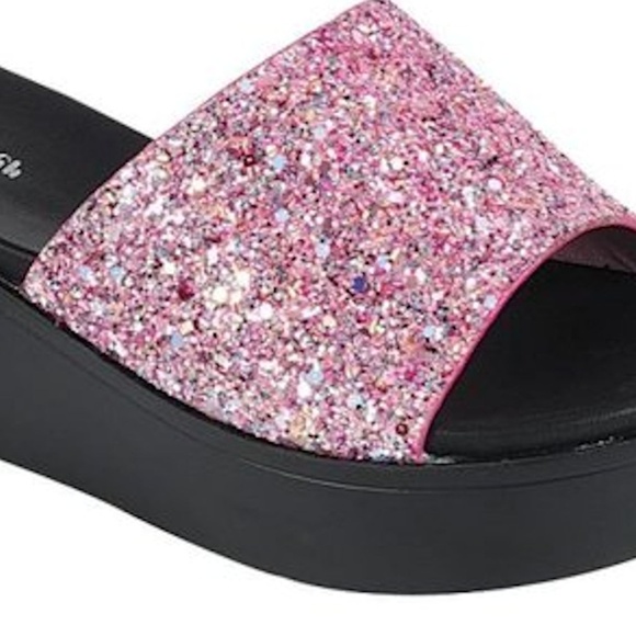 2/$25 SALE GLITTER SANDALS FLIP FLOPS SHOES PINK - Picture 4 of 4